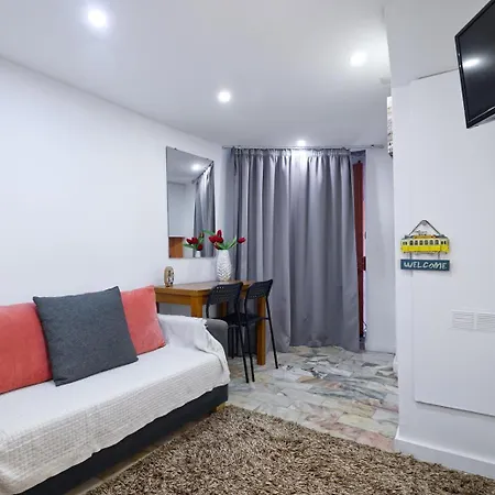Cosy Flat In The Center 아파트 *