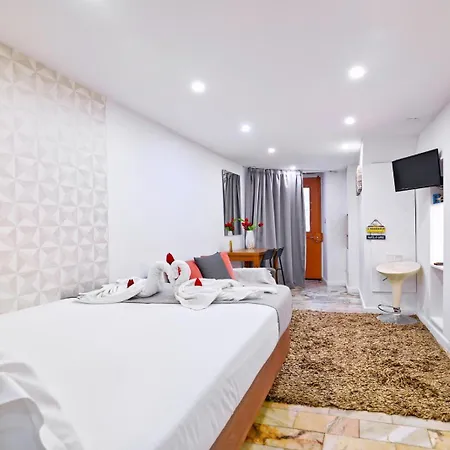 Apartment Cosy Flat In The Center